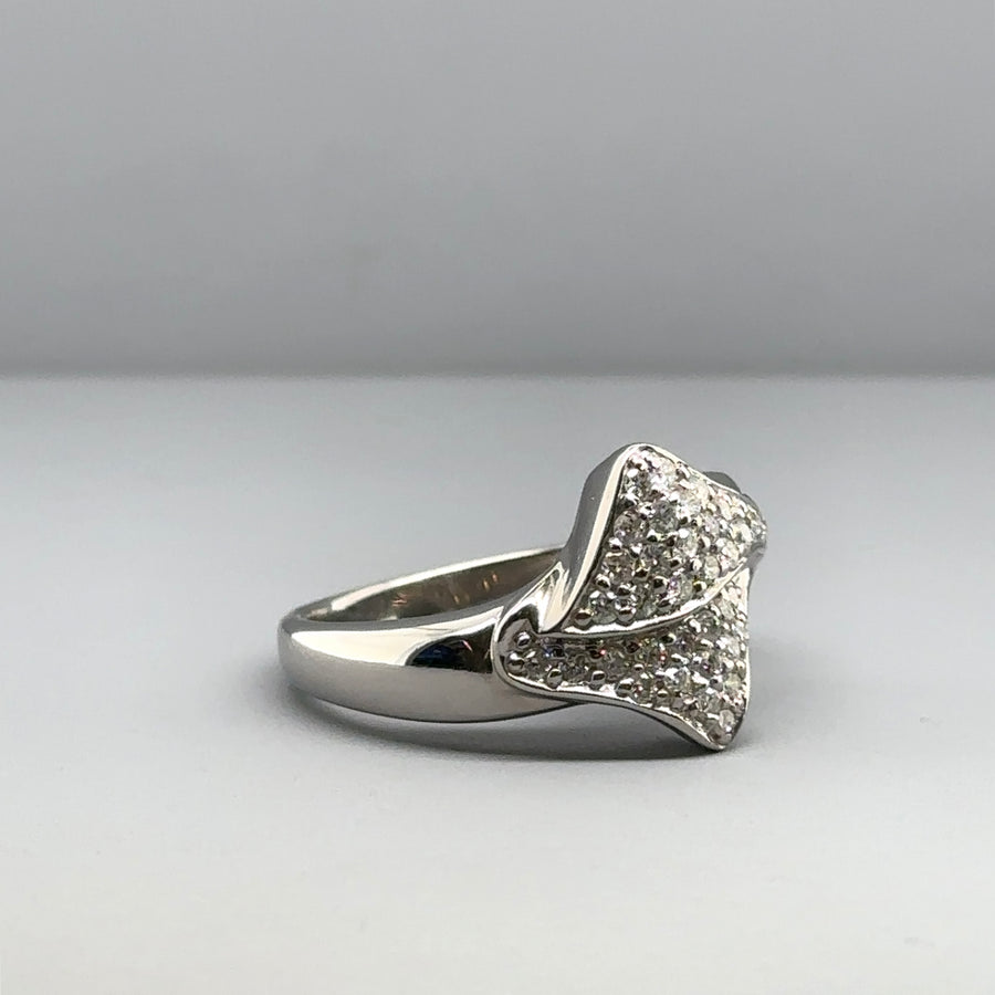 18ct White Gold Diamond Set Fancy Ring (c. 0.35ct) - Size N 1/2