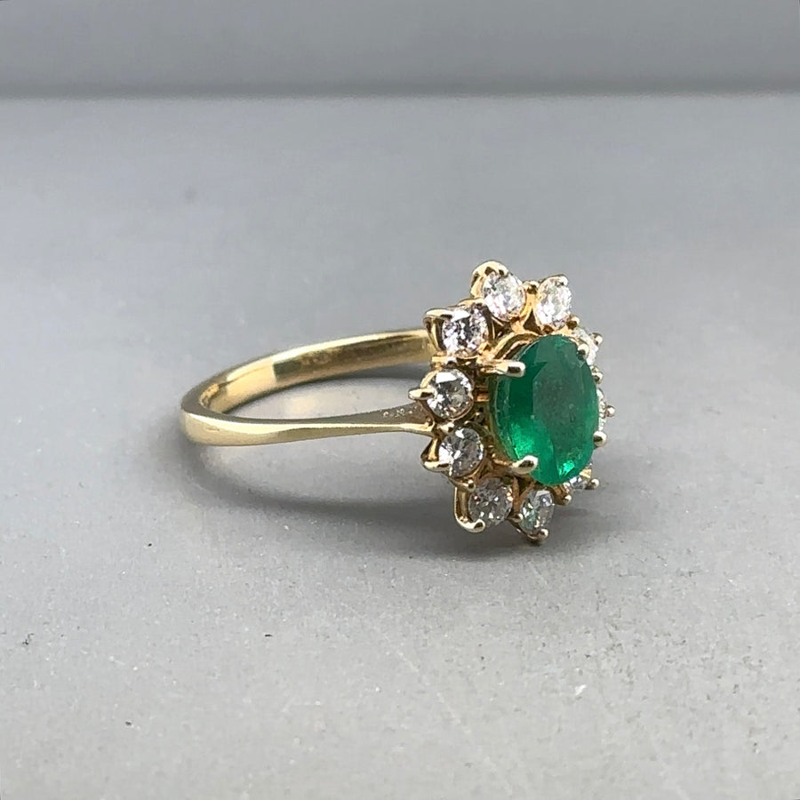 18ct Yellow Gold Diamond and Emerald Cluster Ring (c. 0.70ct) - Size O