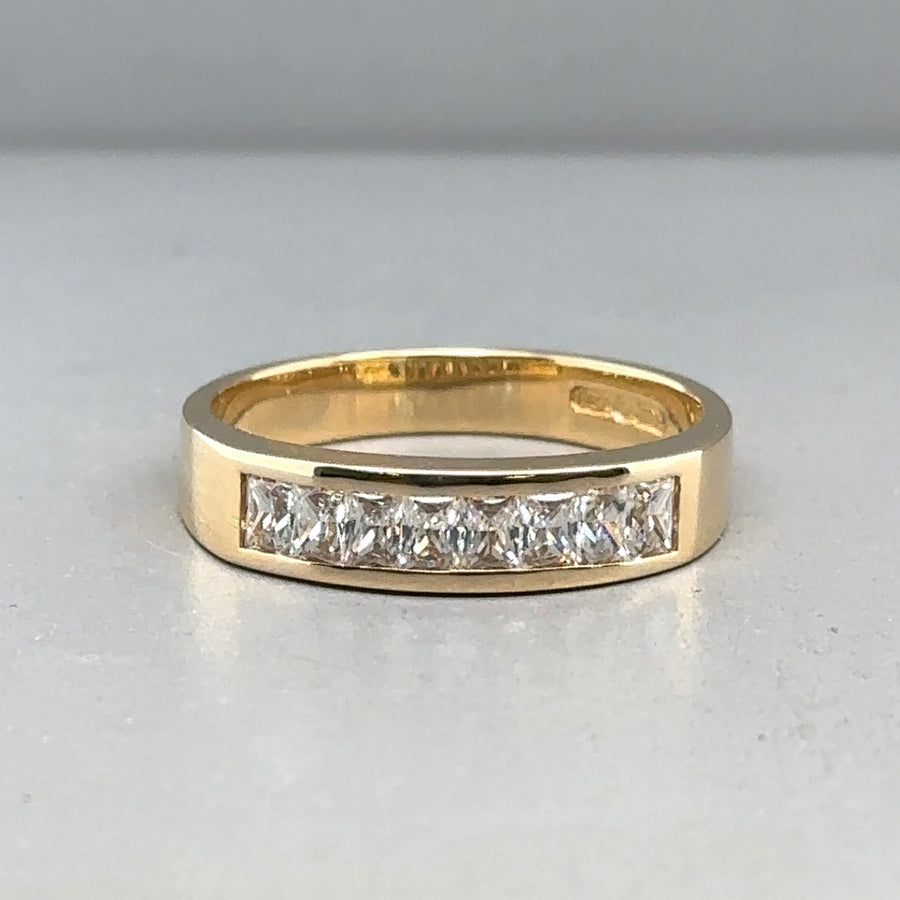 18ct Yellow Gold Cubic Zirconia Half Eternity Style Ring - Size N