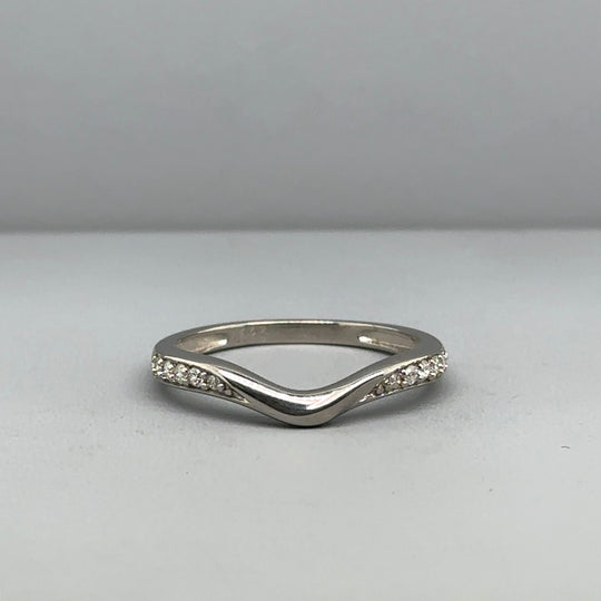 18ct White Gold Diamond Set Chevron Ring - Size N