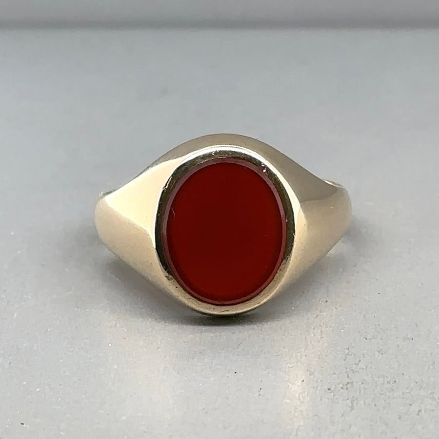 9ct Yellow Gold Red Onyx Ring - Size S
