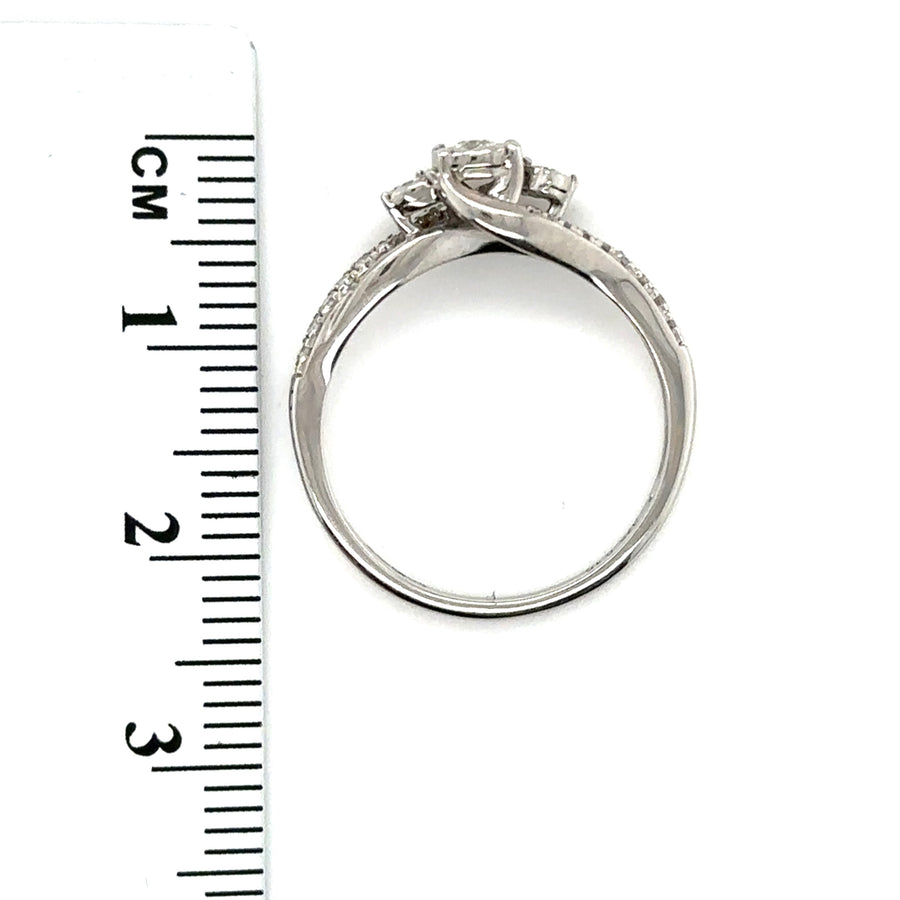 9ct White Gold Diamond Set Ring (c. 0.15ct) - Size L