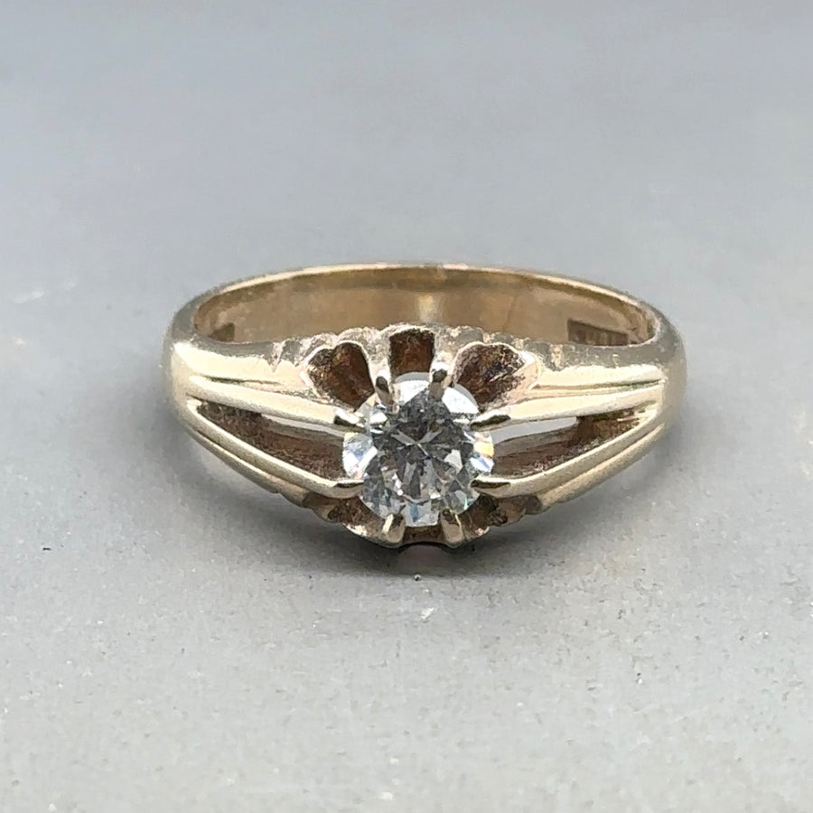 9ct Yellow Gold Single Stone Cubic Zirconia Ring - Size T