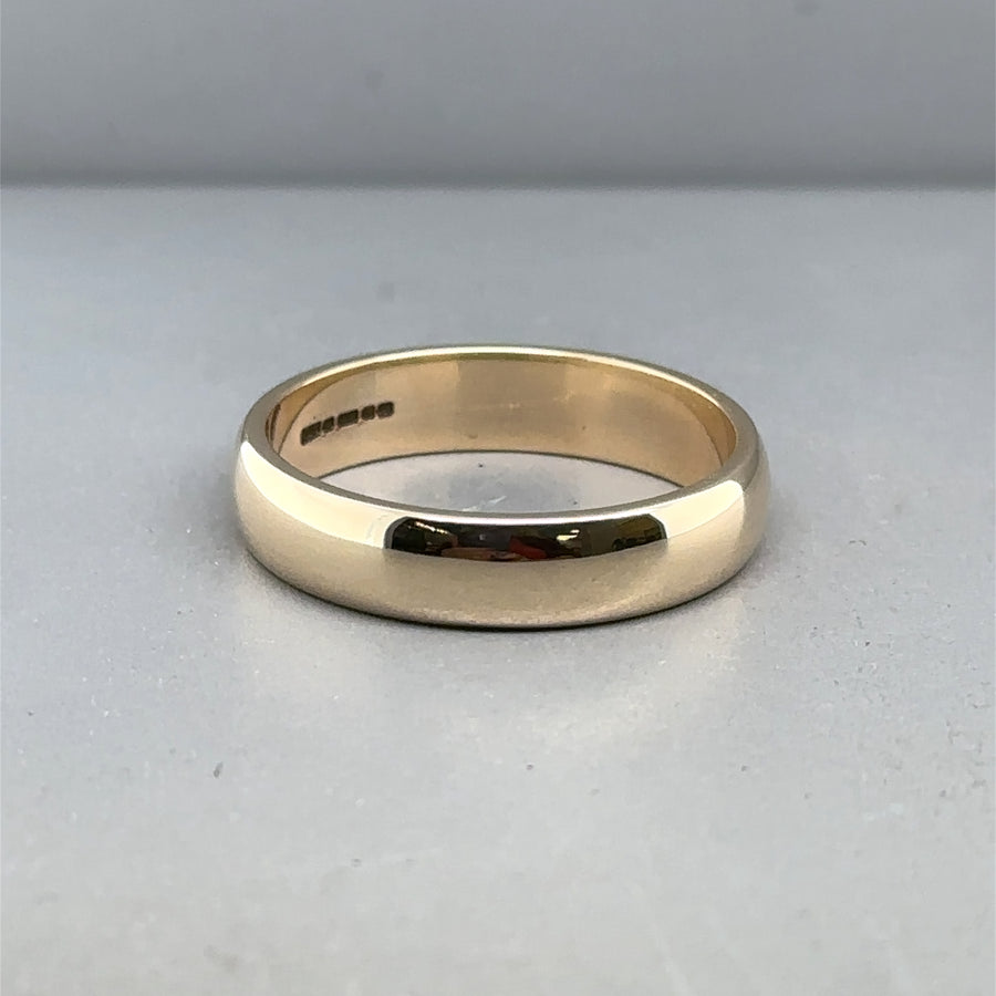 9ct Yellow Gold Band Ring - Size U 1/2
