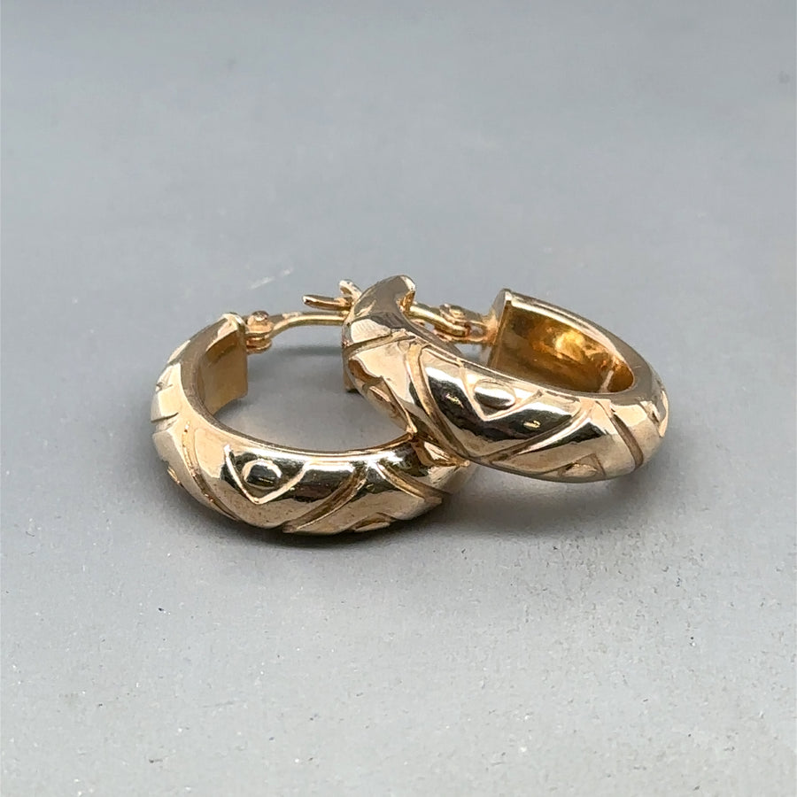 9ct Yellow Gold Patterned Hoop Earrings
