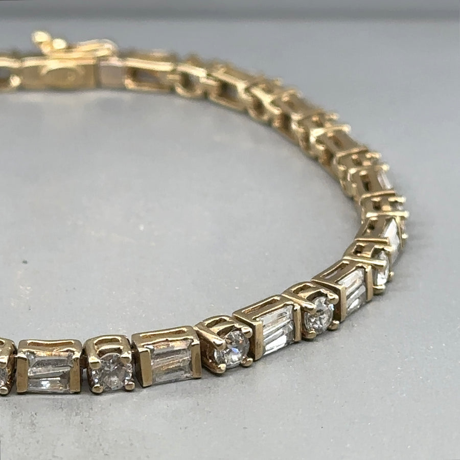 NEEDS COST 9ct Yellow Gold Fancy Cubic Zirconia Bracelet