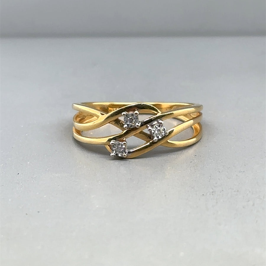 9ct Yellow Gold Three Stone Diamond Ring - Size P