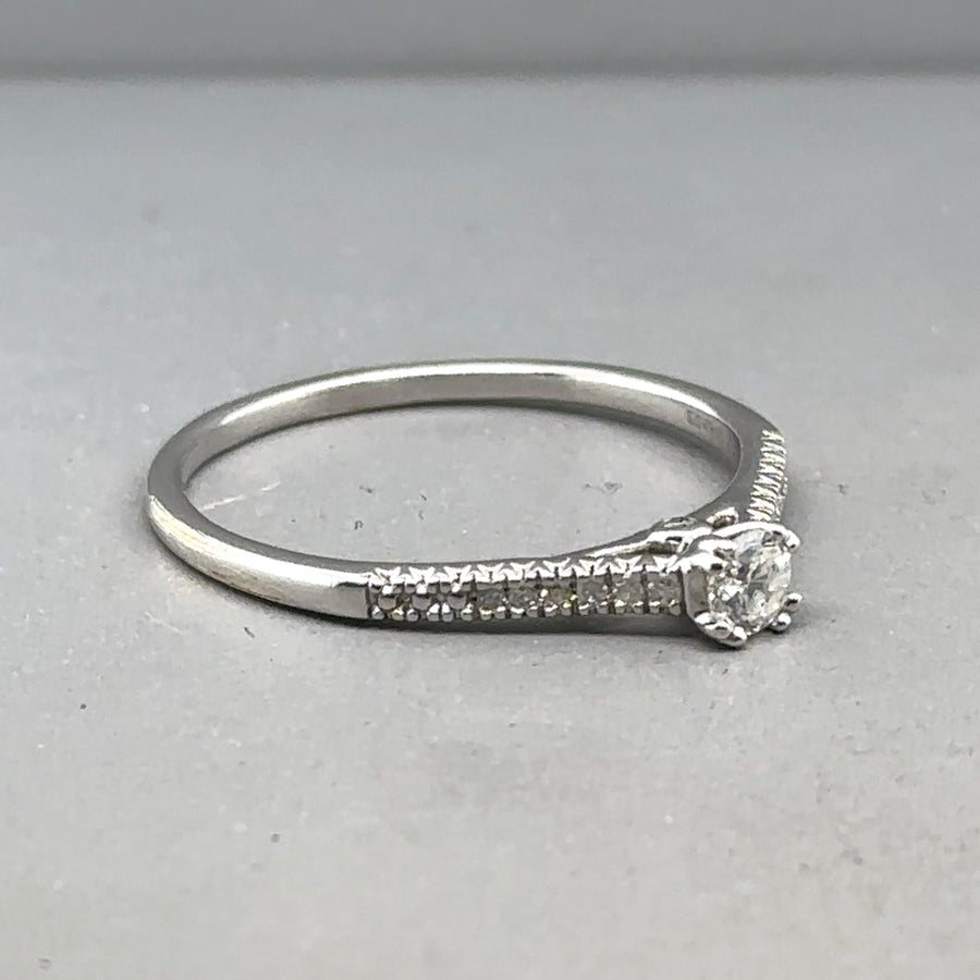 9ct White Gold Diamond Ring (c. 0.25ct) - Size S