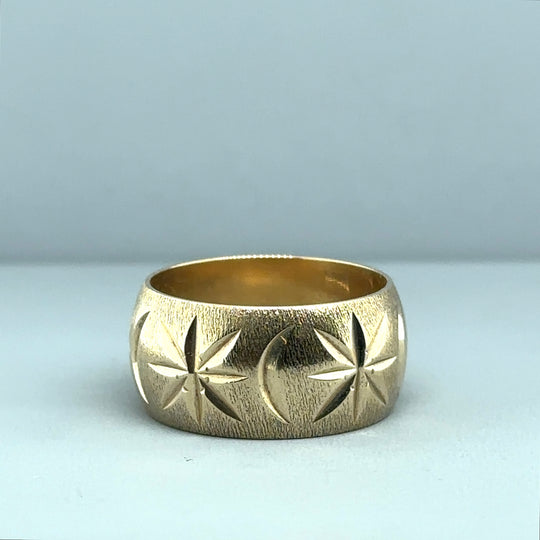 9ct Yellow Gold Patterned Band Ring - Size M 1/2