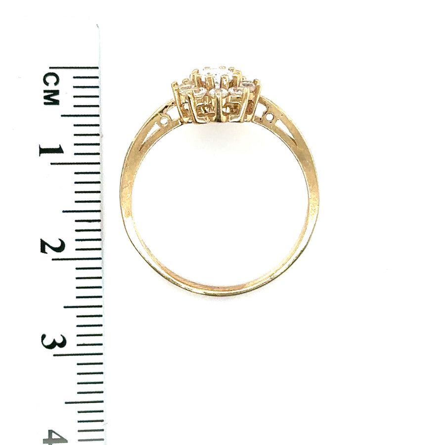 9ct Yellow Gold Cubic Zirconia Cluster Ring - Size P