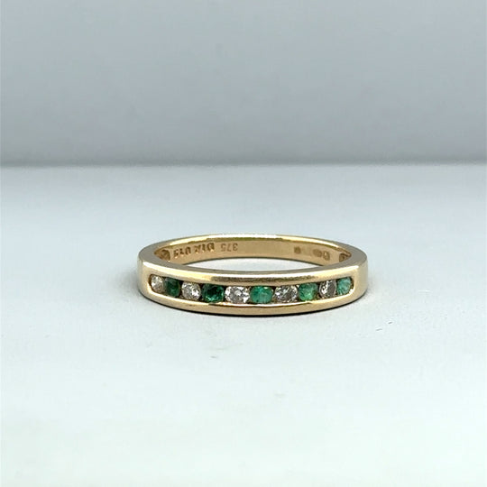 9ct Yellow Gold Emerald and Diamond Ring (c. 0.15ct) - Size N 1/2