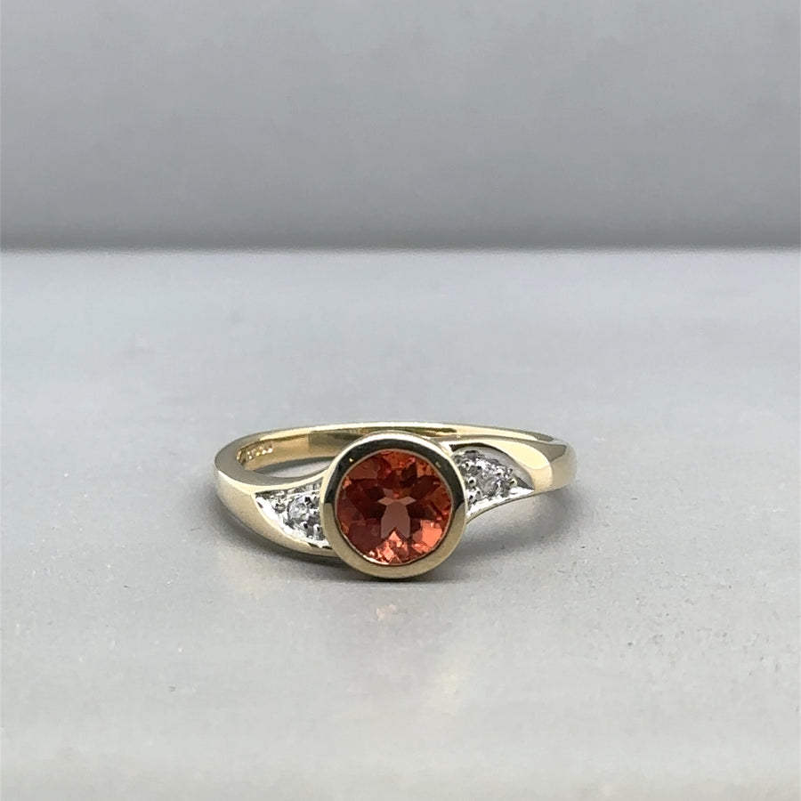 9ct Yellow Gold Diamond and Tourmaline Ring - Size N