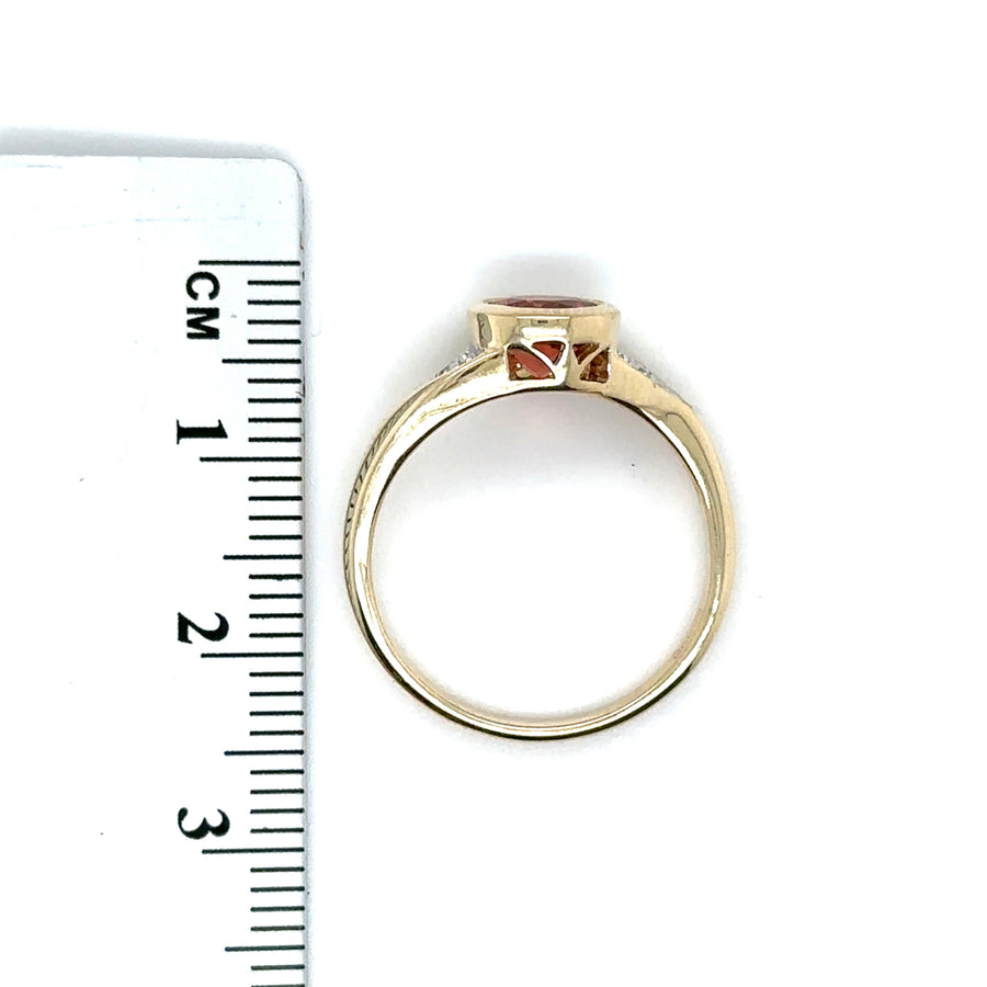 9ct Yellow Gold Diamond and Tourmaline Ring - Size N