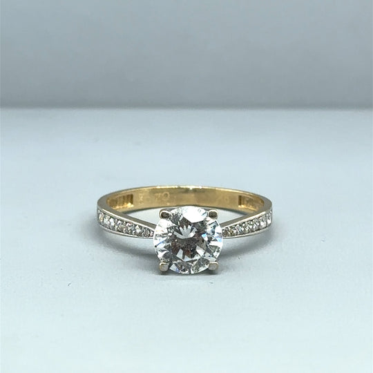 9ct Yellow Gold Cubic Zirconia Ring - Size P 1/2
