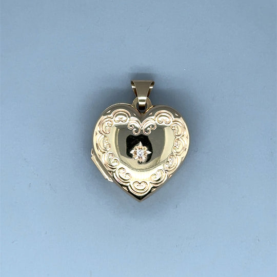 9ct Yellow Gold Single Stone Diamond Heart Locket