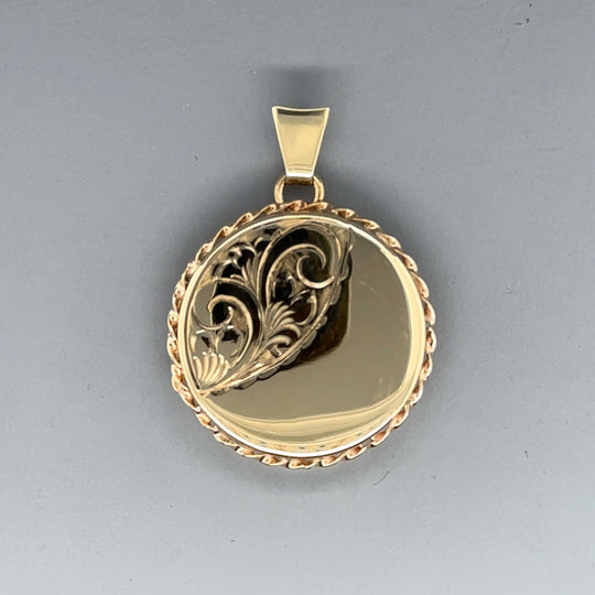 9ct Yellow Gold Patterned Circle Locket