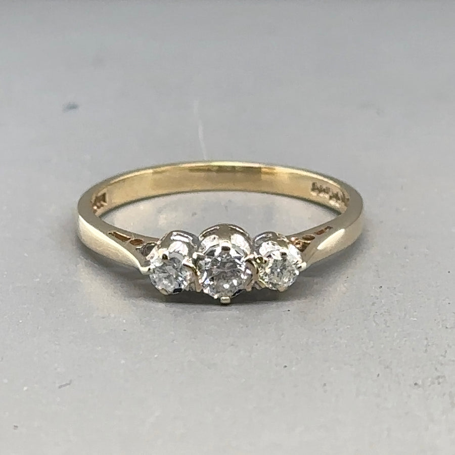9ct Yellow Gold Three Stone Diamond Ring (c. 0.25ct) - Size K 1/2