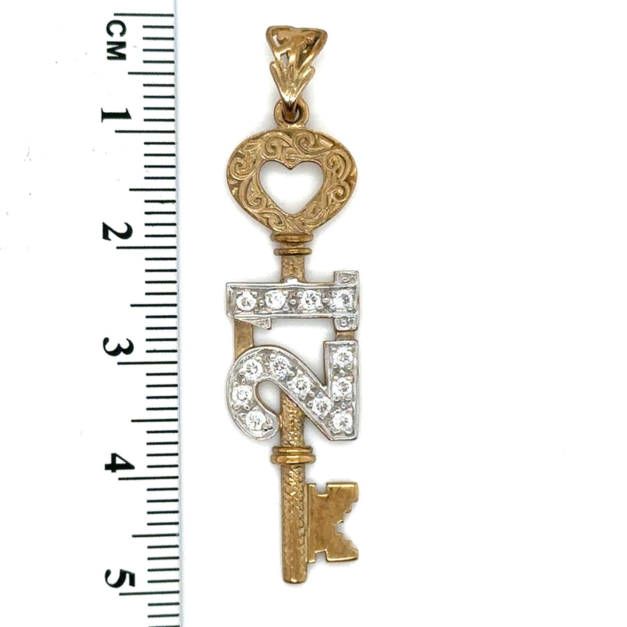 9ct Yellow Gold Cubic Zirconia 21 Key Pendant