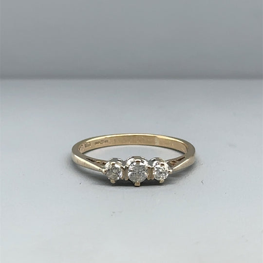 9ct Yellow Gold Three Stone Diamond Ring (c. 0.25ct) - Size N 1/2