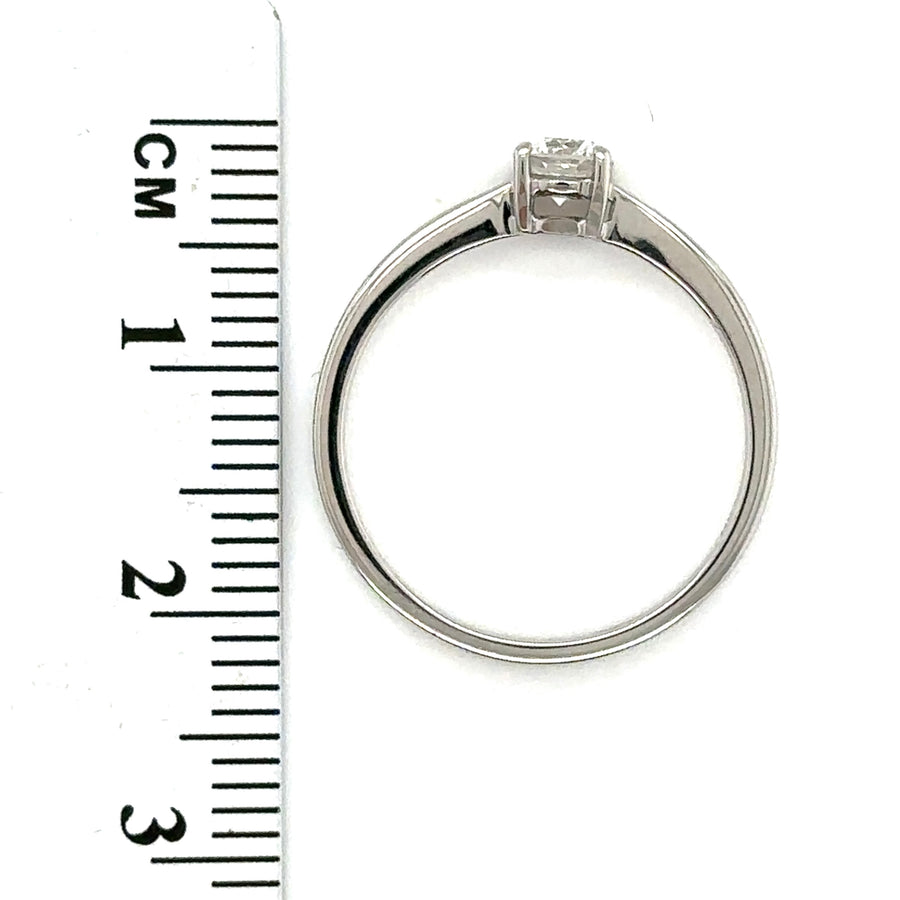 18ct White Gold Single Stone Diamond Ring (c. 0.33ct)- Size K 1/2