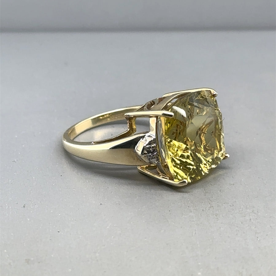 9ct Yellow Gold Green Amethyst and Diamond Ring - Size N
