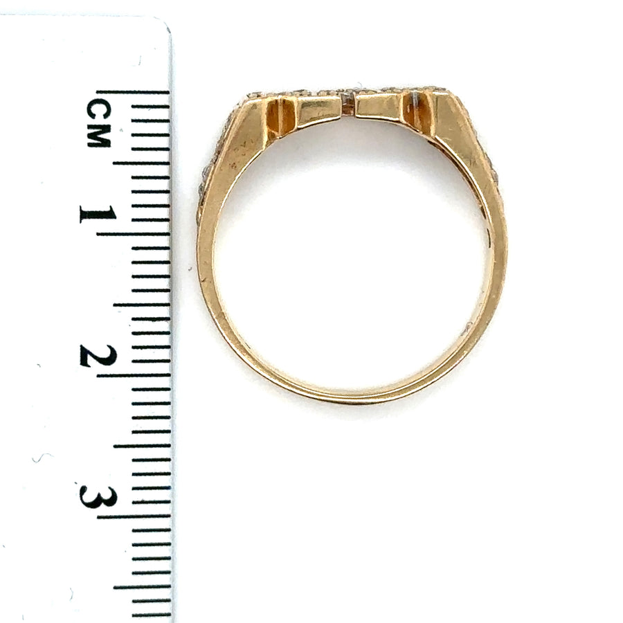 9ct Yellow Gold Cubic Zirconia Mum Ring - Size S 1/2