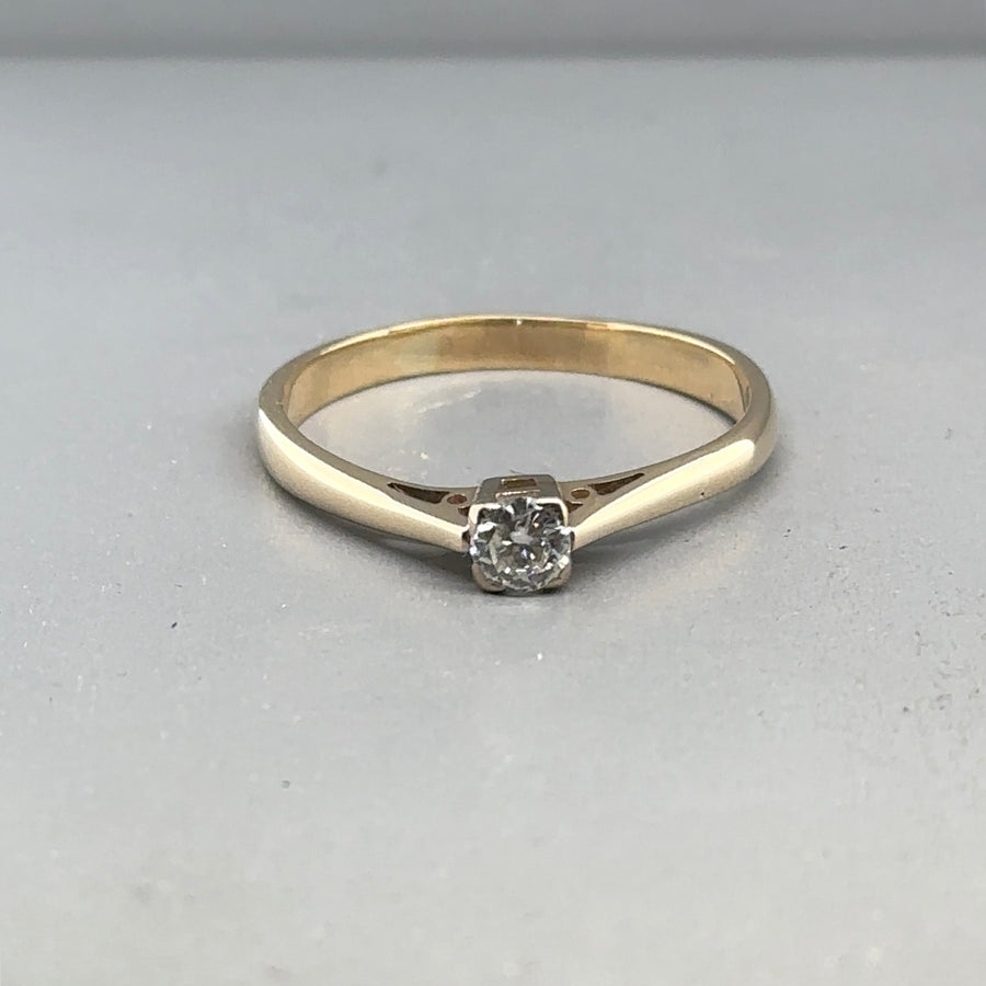 9ct Yellow Gold Single Stone Diamond Ring (c. 0.20ct) - Size S