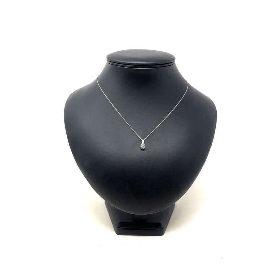 18ct White Gold Single Stone Diamond Pendant and Chain (17")