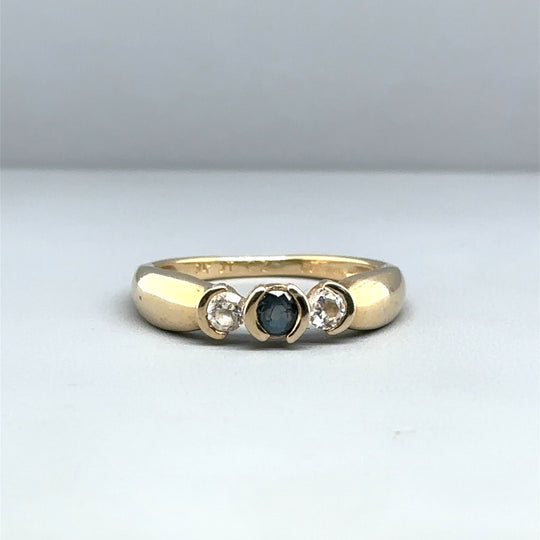 9ct Yellow gold Blue and White Cubic Zirconia Ring - Size N