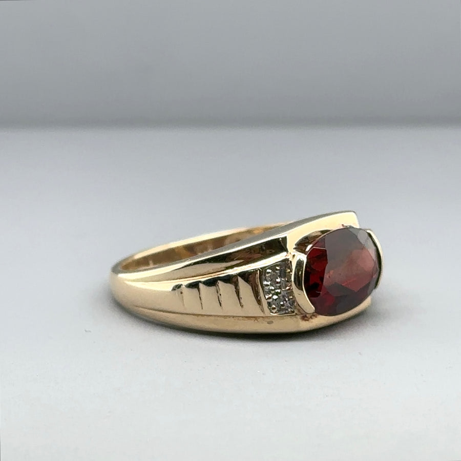 9ct Yellow Gold Red Synthetic Stone and Diamond Ring - Size Q