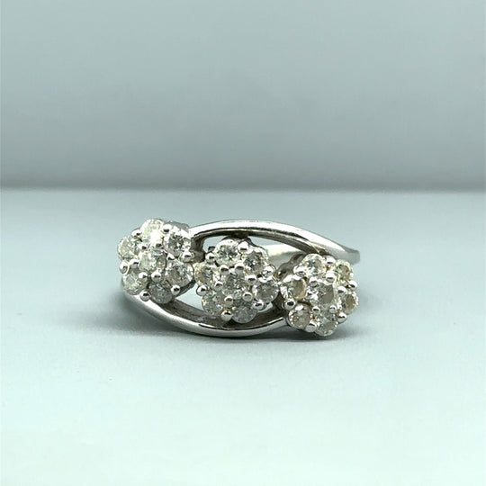 18ct White Gold Triple Diamond Cluster Ring (c. 0.90 - 0.95ct) - Size N