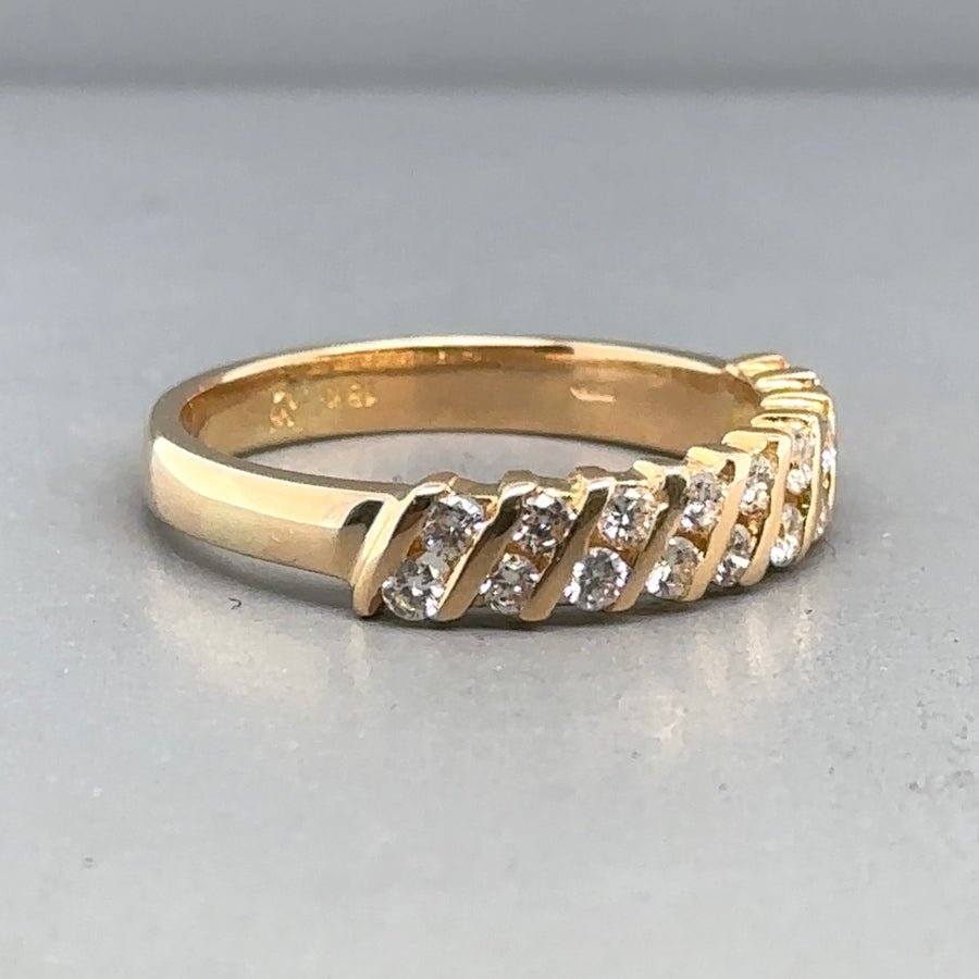 18ct Yellow Gold Diamond Set Ring (c. 0.36ct) - Size O
