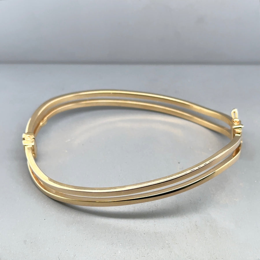 9ct Yellow Gold Wavy Bangle