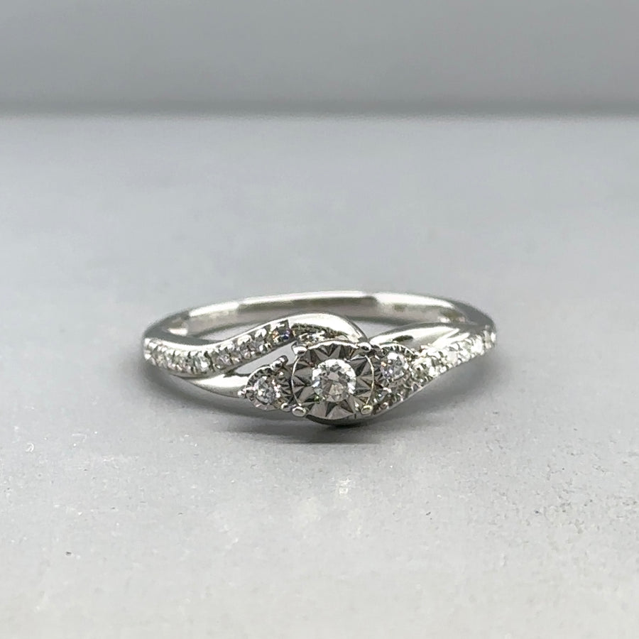 9ct White Gold Diamond Set Ring (c. 0.15ct) - Size L