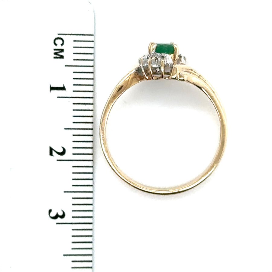 9ct Yellow Gold Emerald and Diamond Ring - Size P