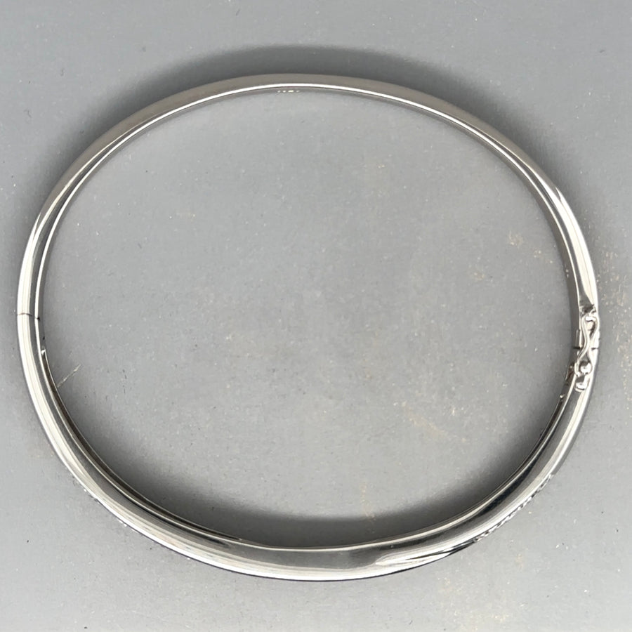 18ct White Gold Diamond Bangle (c. 0.50ct)