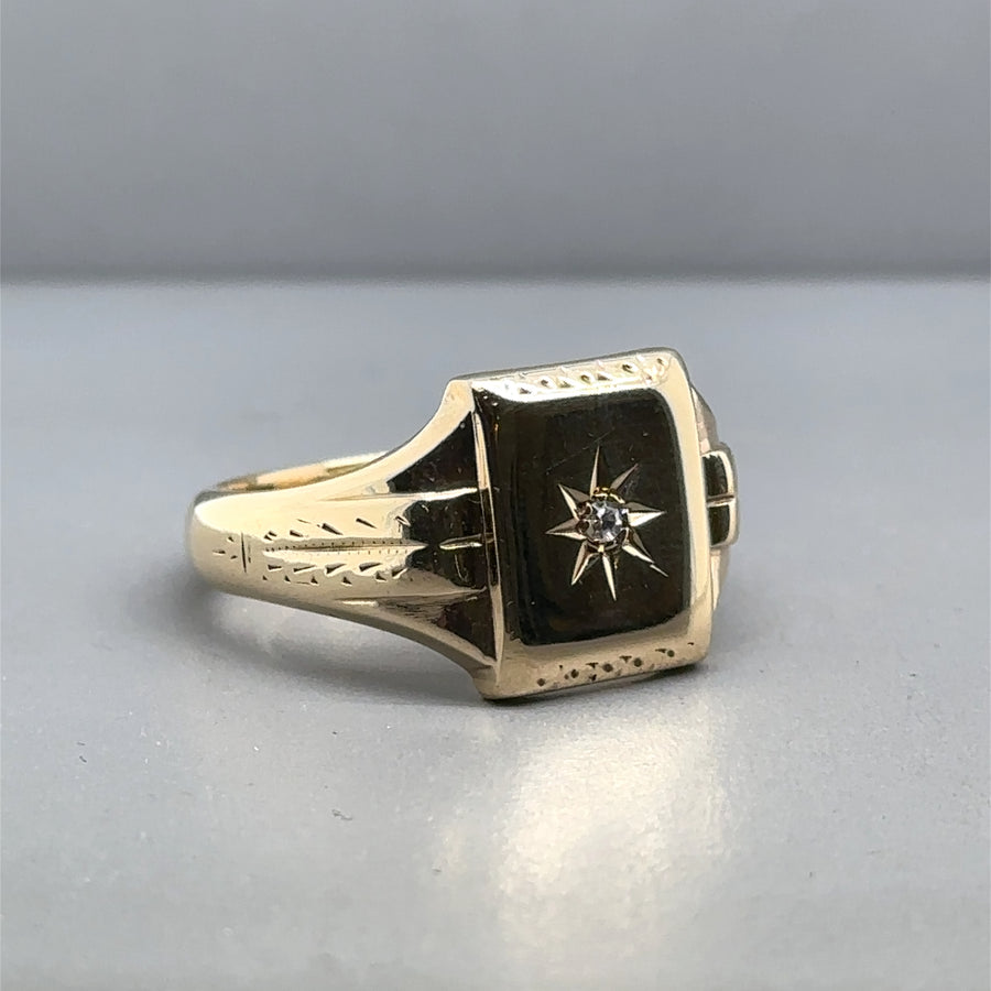 9ct Yellow Gold Single Stone Diamond Signet Ring - Size T