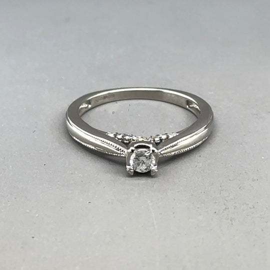 9ct White Gold Diamond Ring (c. 0.25ct) - Size M