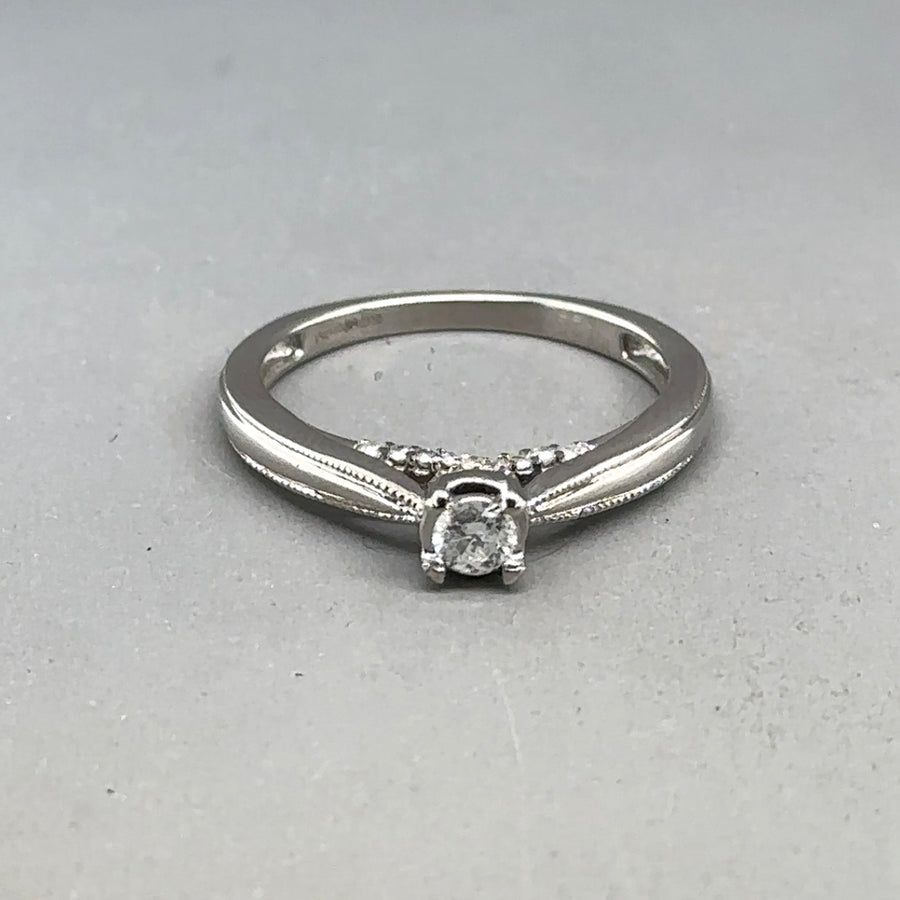 9ct White Gold Diamond Ring (c. 0.25ct) - Size M