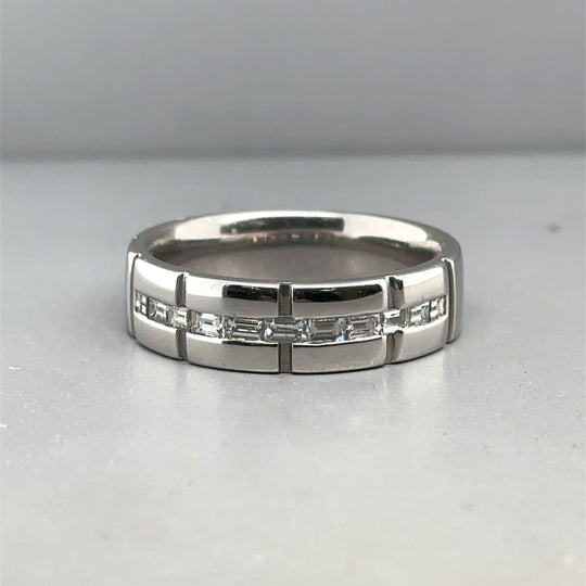 18ct White Gold Diamond Set Ring (c. 0.30ct) - Size R