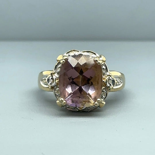9ct Yellow Gold Diamond and Quartz Ring - Size P
