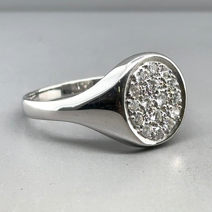 18ct White Gold Diamond Signet Ring (c. 0.40 - 0.50ct) - Size Z + 2