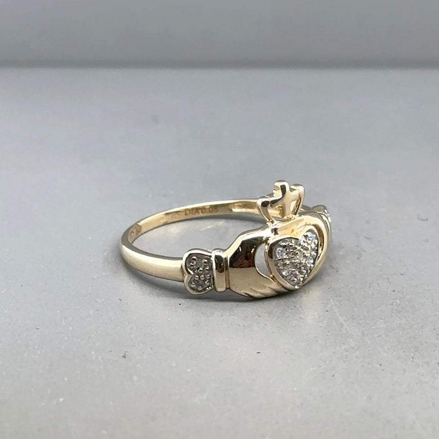 9ct Yellow Gold Diamond Claddagh Ring - Size O 1/2
