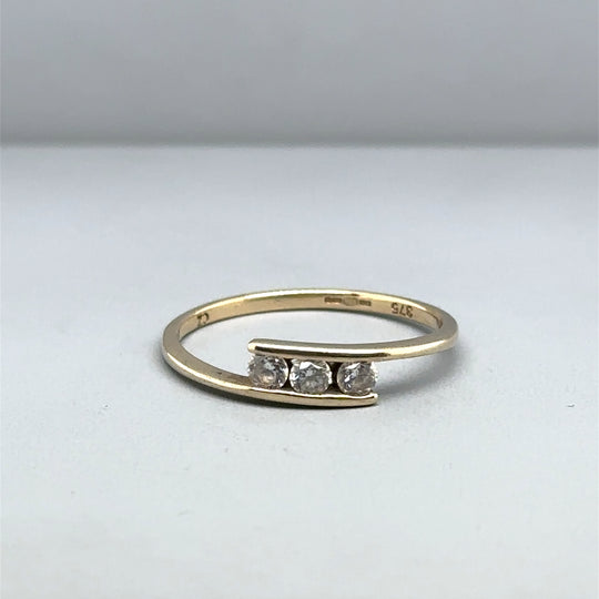 9ct Yellow Gold Three Stone Cubic Zirconia Ring - Size P