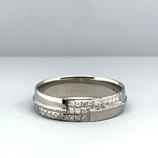 9ct White Gold Diamond Set Ring (c. 0.25ct) - Size W 1/2