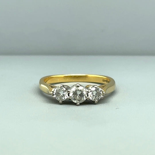 18ct Yellow Gold Three Stone Diamond Ring (c. 0.75ct) - Size O 1/2