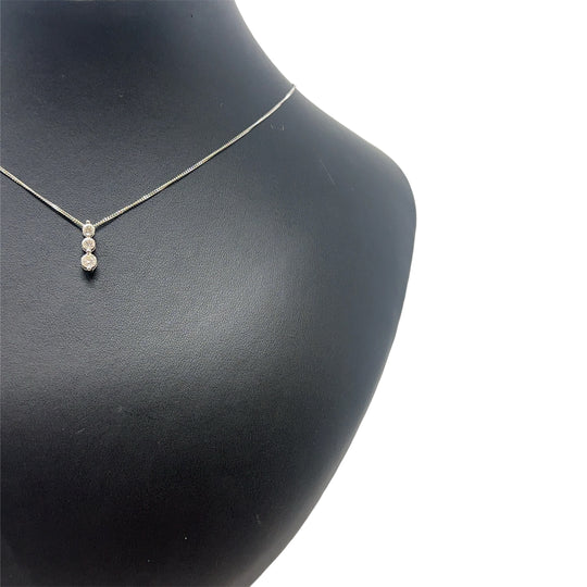18ct White Gold Three Stone Diamond Pendant and Fine Chain (c. 0.50ct) (19")