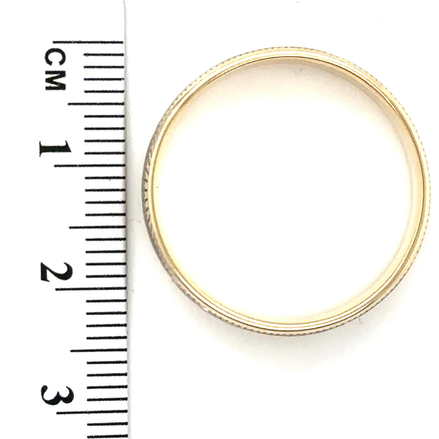 9ct Bi-Colour Patterned Band Ring - Size V 1/2