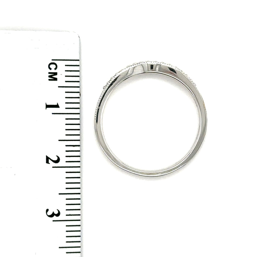 9ct White Gold Diamond Set Chevron Ring - Size Q
