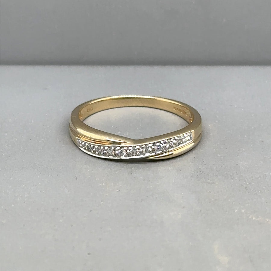 9ct Yellow Gold Diamond Crossover Style Ring (c. 0.90ct) - Size O 1/2